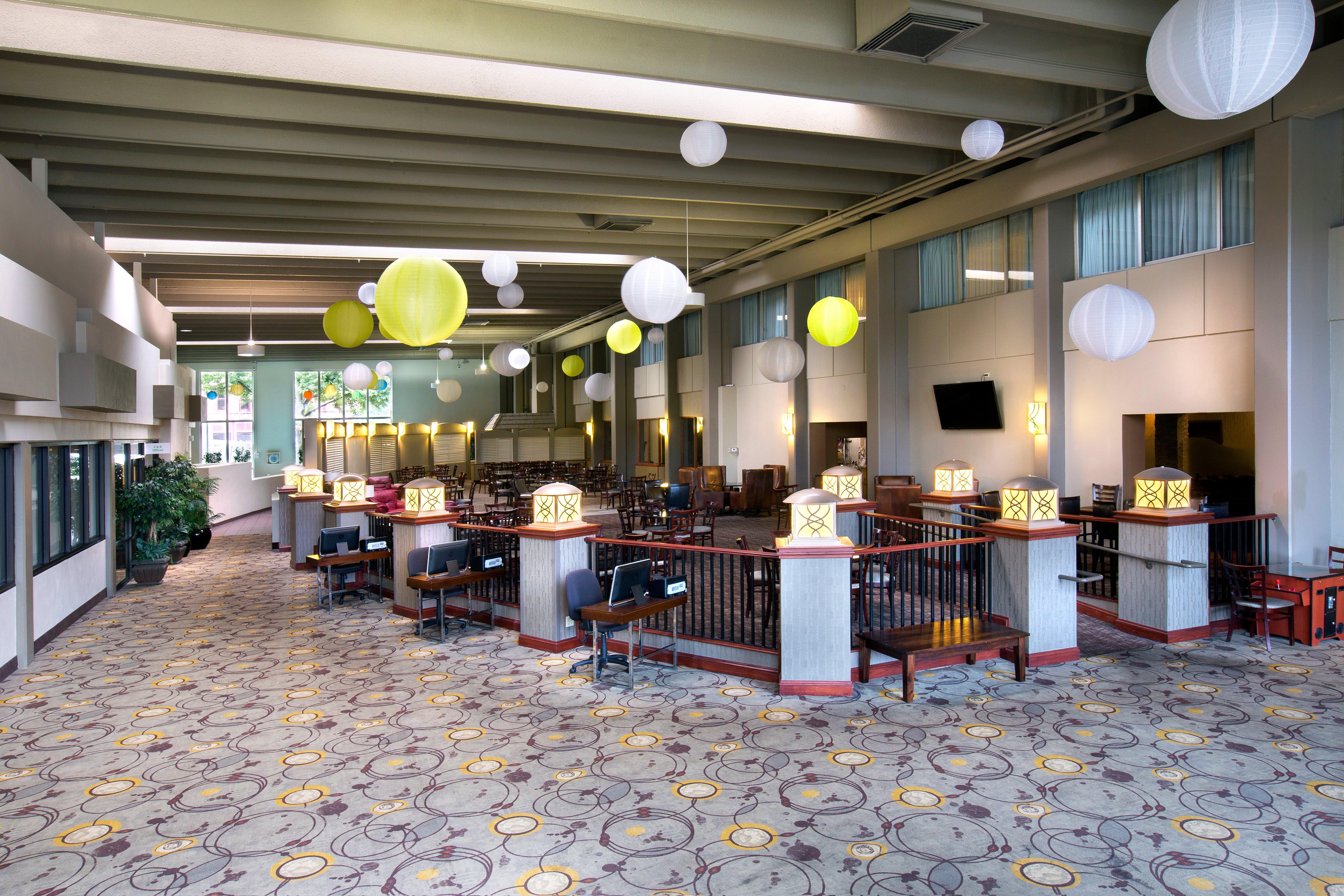 Holiday Inn Sioux Falls-City Center By Ihg Exterior photo