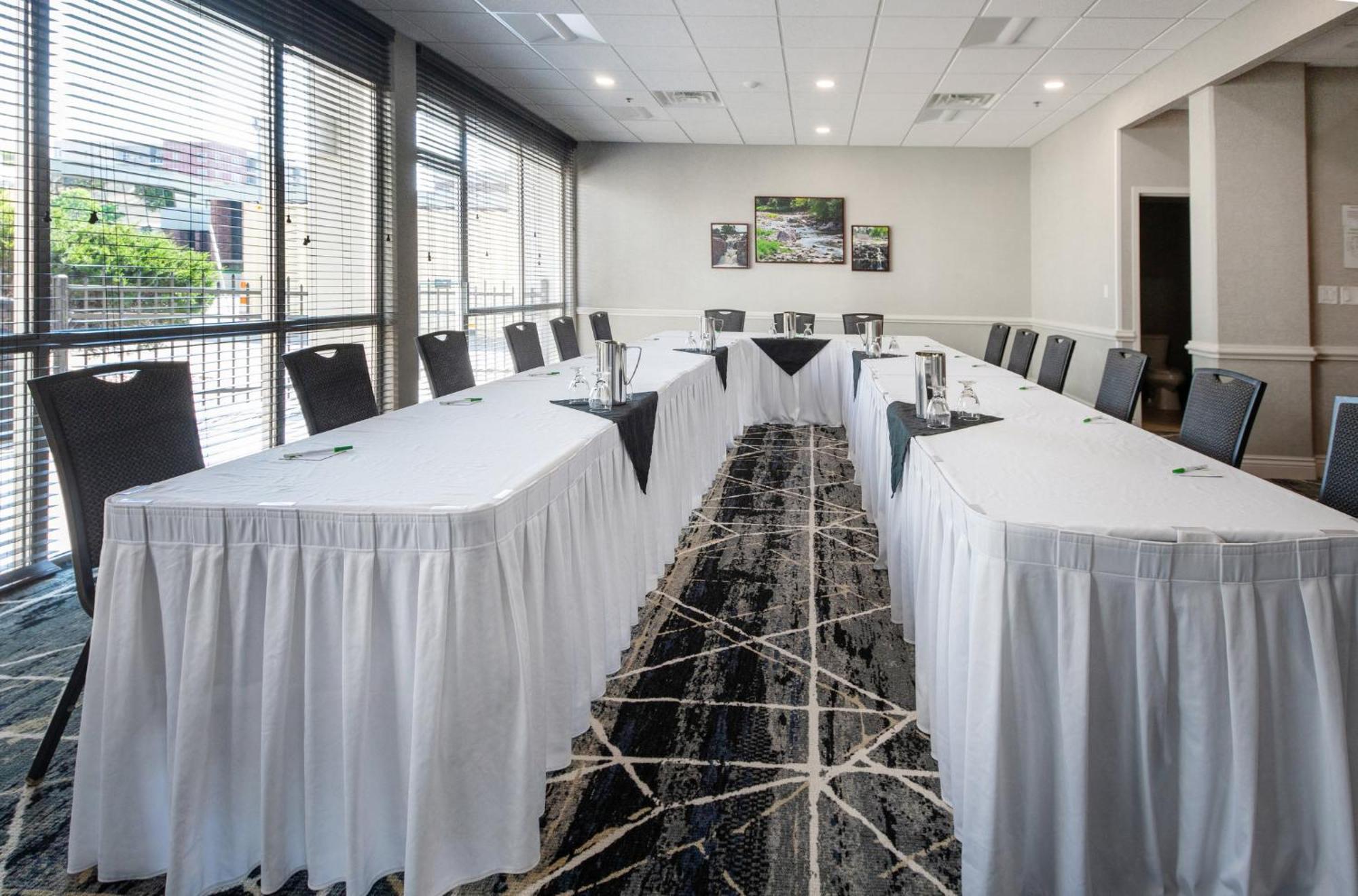 Holiday Inn Sioux Falls-City Center By Ihg Exterior photo
