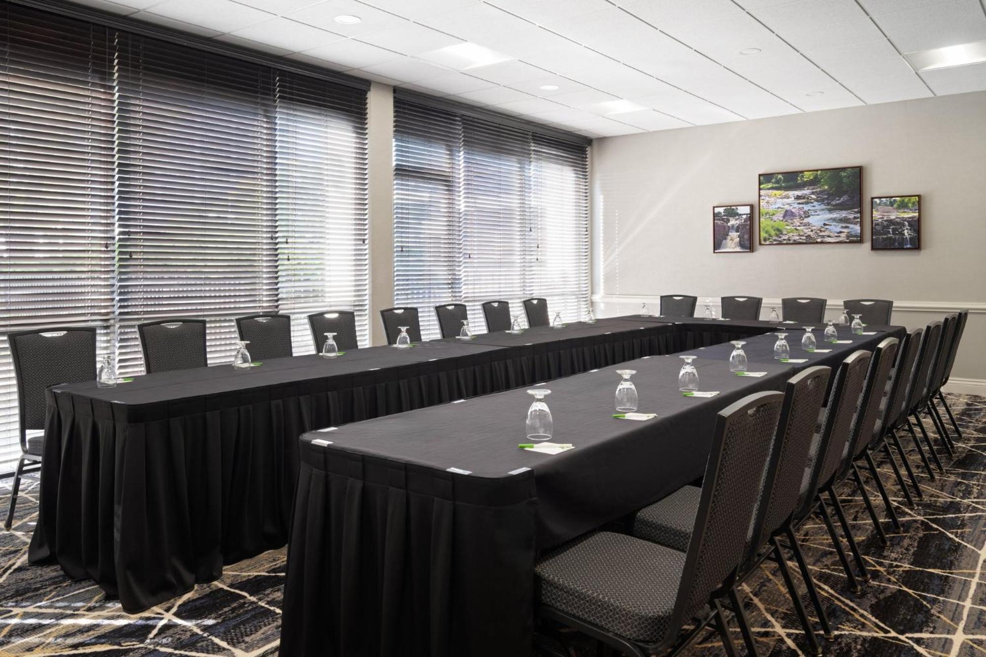 Holiday Inn Sioux Falls-City Center By Ihg Exterior photo