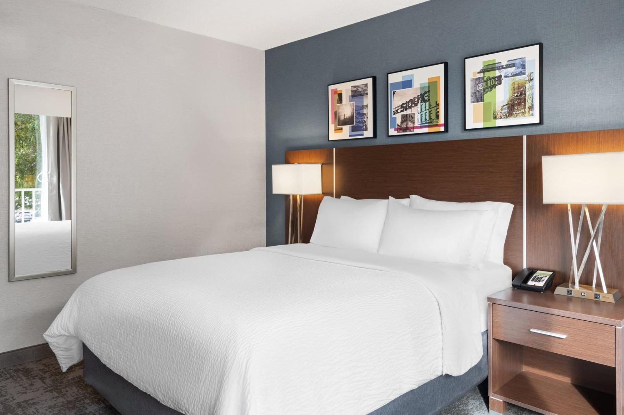 Holiday Inn Sioux Falls-City Center By Ihg Exterior photo