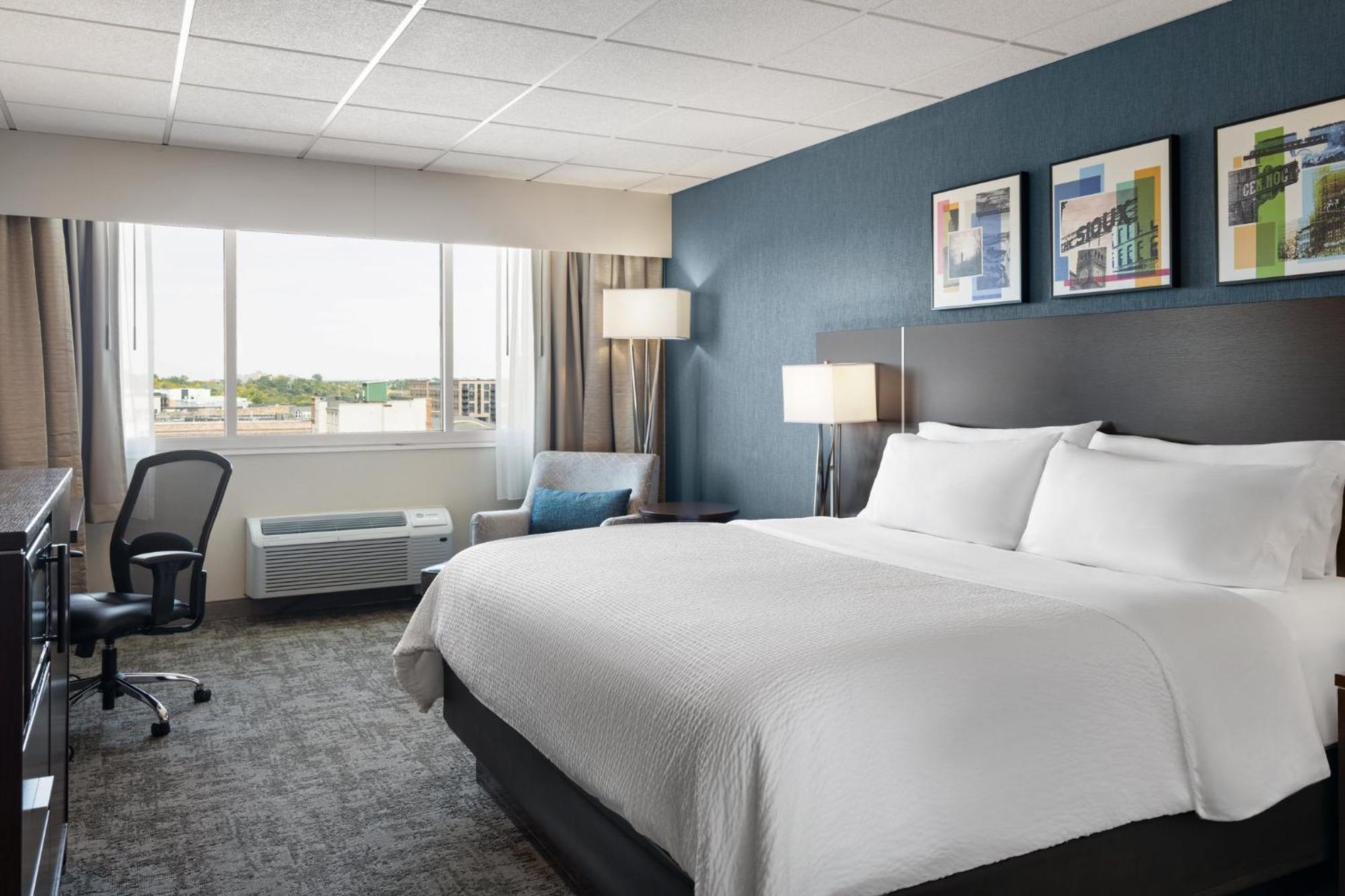 Holiday Inn Sioux Falls-City Center By Ihg Exterior photo