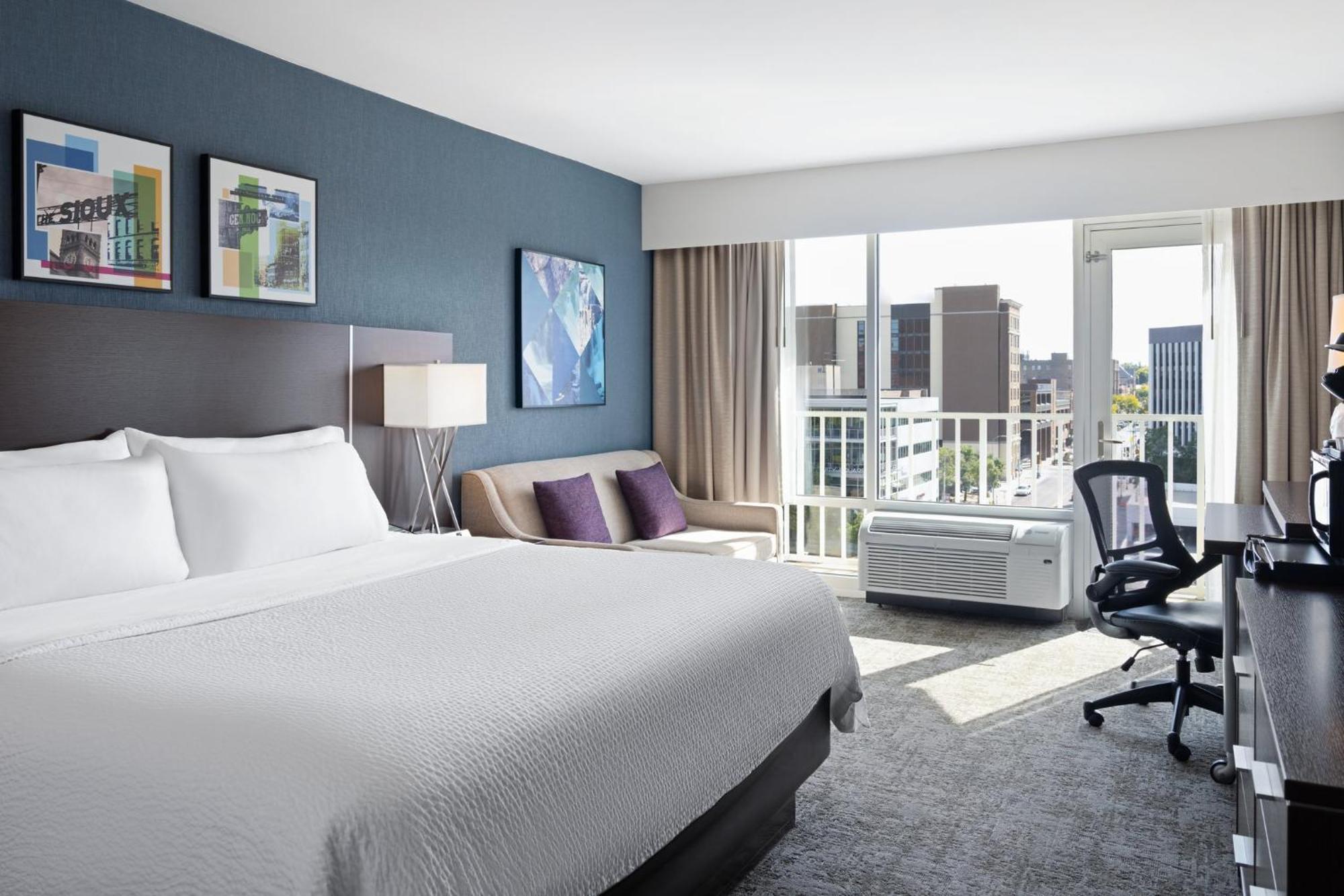 Holiday Inn Sioux Falls-City Center By Ihg Exterior photo